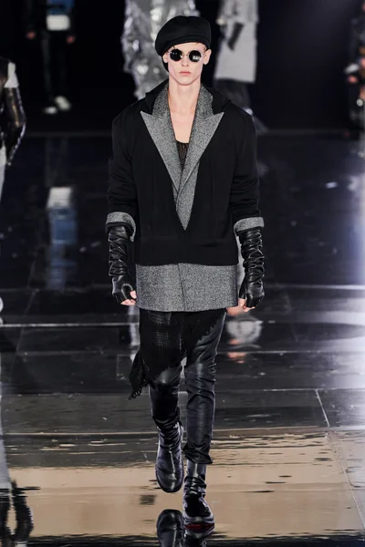 Look 73